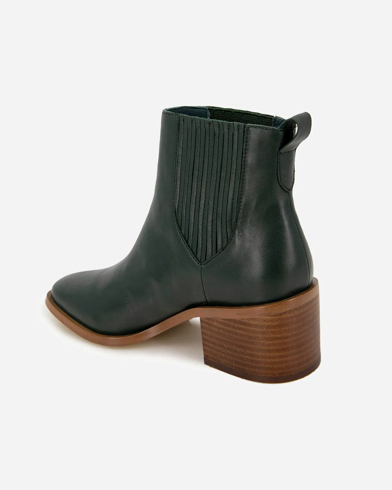 Amalie Chelsea Bootie in Green